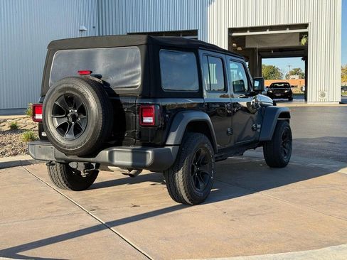 Used 2018 Jeep Wrangler Unlimited Sport S image 5