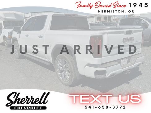 Used 2024 GMC Sierra 1500 Denali AWD/4WD image 3