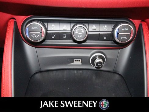 Used 2021 Alfa Romeo Stelvio Sprint w/ Nero Edizione image 24