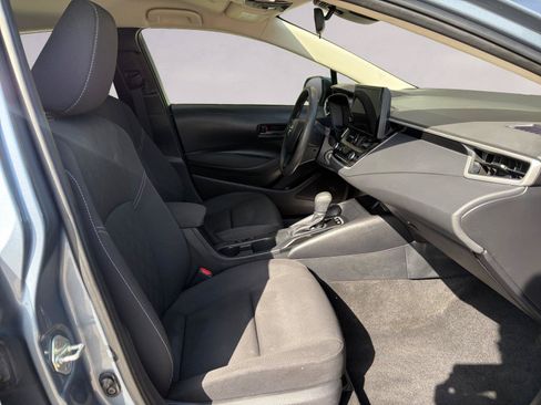 Used 2025 Toyota Corolla LE FWD image 15