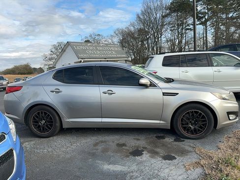 Used 2013 Kia Optima LX image 3