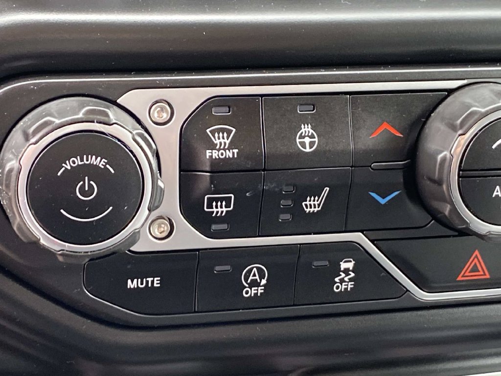 Used 2022 Jeep Wrangler Sport AWD/4WD image 16
