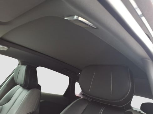 New 2027 Cadillac Optiq Luxury w/ LPO, Floor Liner Package AWD/4WD image 13