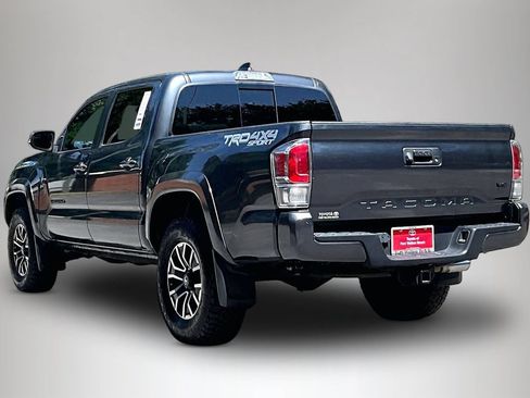 Used 2022 Toyota Tacoma TRD Sport AWD/4WD image 4