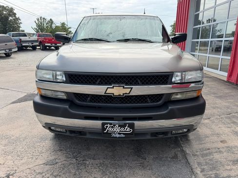 Used 2002 Chevrolet Silverado 2500 LT AWD/4WD image 3