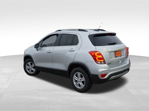 Used 2019 Chevrolet Trax LT w/ LT Convenience Package image 7