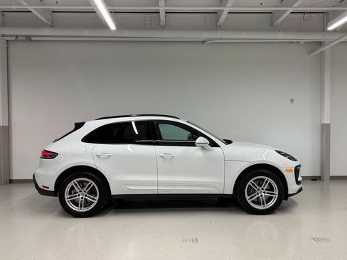 Certified 2025 Porsche Macan image 6