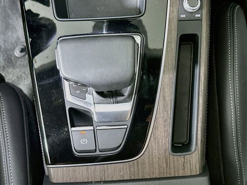 Used 2024 Audi Q5 2.0T Premium Plus AWD/4WD image 25