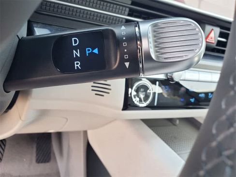 New 2023 Hyundai Ioniq 6 SEL image 18