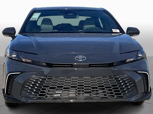 New 2026 Toyota Camry SE image 3