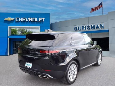 Used 2024 Land Rover Range Rover Sport SE AWD/4WD image 3
