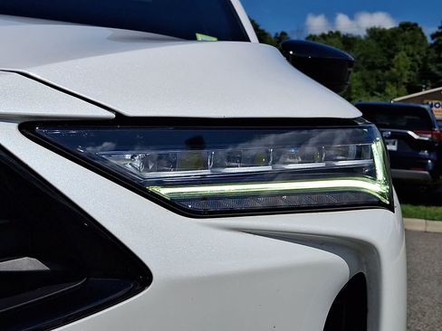 Used 2023 Acura MDX A-Spec AWD/4WD image 10