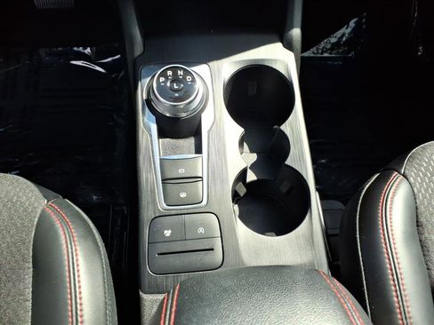 Used 2025 Ford Escape ST-Line FWD image 13