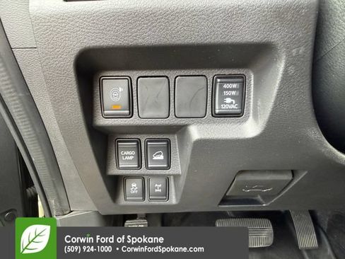 Used 2023 Nissan Frontier PRO-4X w/ Pro Convenience Package AWD/4WD image 29