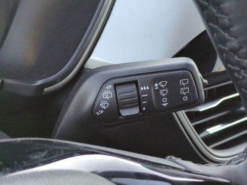 Used 2022 Ford Escape SE w/ Cold Weather Package image 29