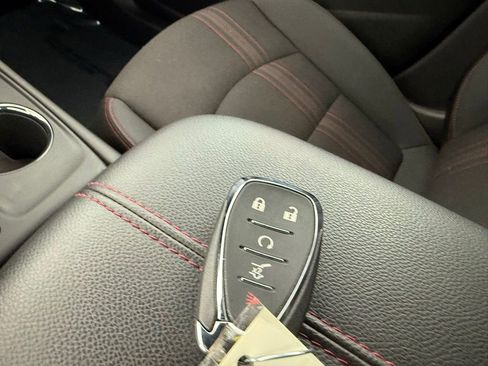 Used 2023 Chevrolet Equinox RS image 25