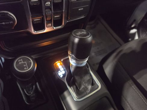 Used 2022 Jeep Wrangler Unlimited Sport AWD/4WD image 20