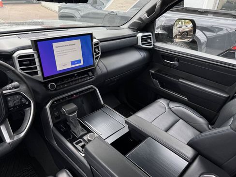 Used 2025 Toyota Tundra Platinum AWD/4WD image 18