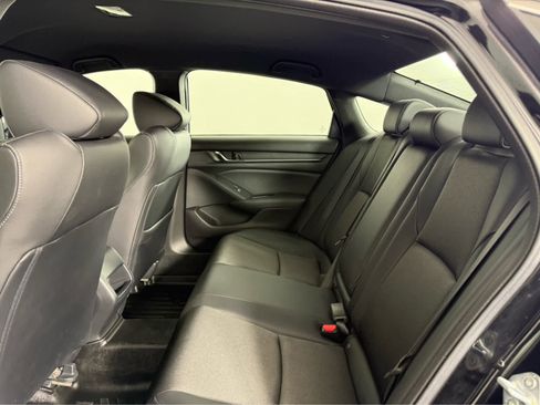 Used 2022 Honda Accord Sport image 12