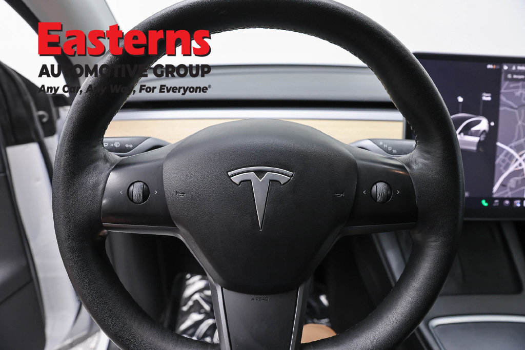 Used 2022 Tesla Model Y Long Range AWD/4WD image 11