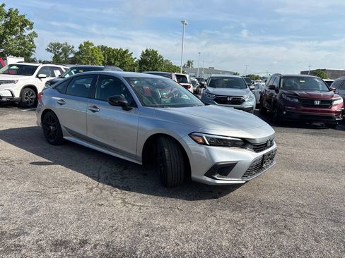 Used 2023 Honda Civic Sport image 11