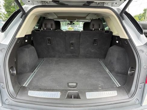 Used 2018 Cadillac XT5 Premium Luxury FWD image 8