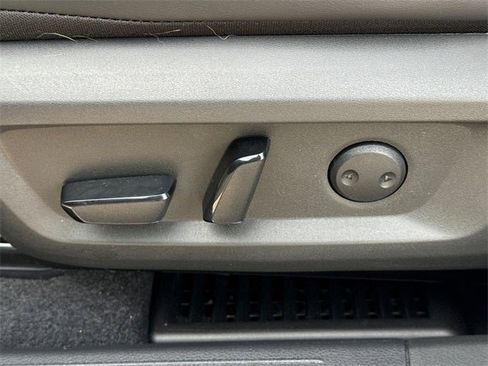 Used 2023 Nissan Rogue SV w/ SV Premium Package image 22