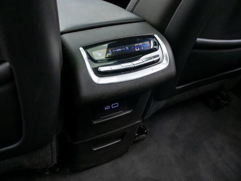 Used 2023 Cadillac XT6 Premium Luxury AWD/4WD image 22