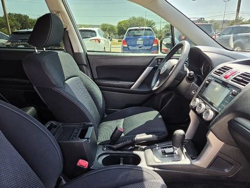Used 2016 Subaru Forester 2.5i Premium w/ All-Weather Package AWD/4WD image 23