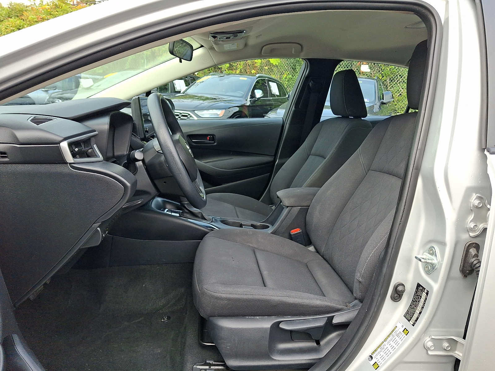 Used 2024 Toyota Corolla LE FWD image 11