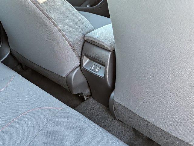 Certified 2026 Toyota Corolla SE w/ SE Premium Package FWD image 31