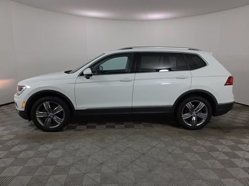 Used 2021 Volkswagen Tiguan SEL FWD image 4