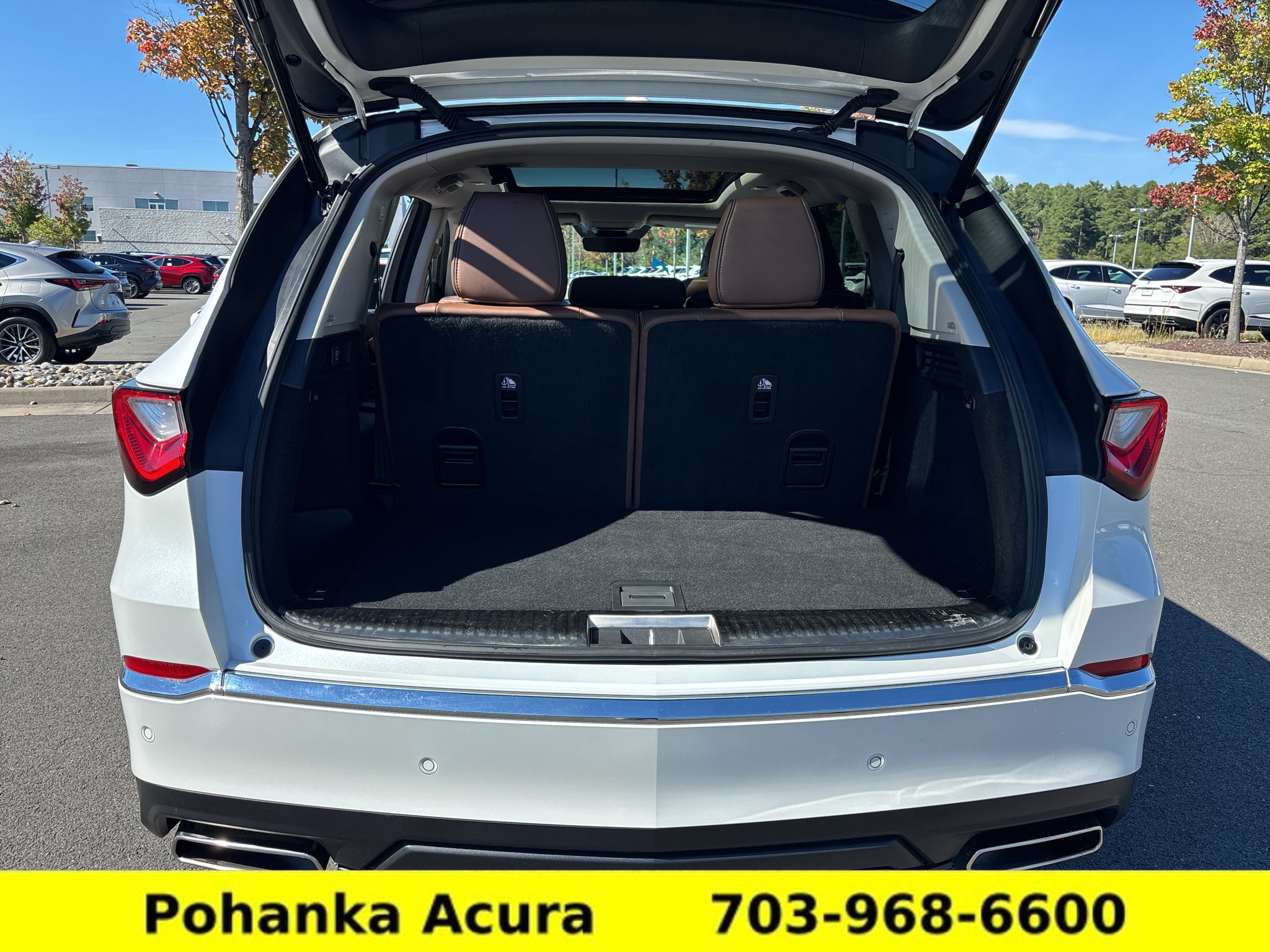 Used 2023 Acura MDX w/ Advance Package AWD/4WD image 25