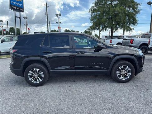 Used 2025 Chevrolet Equinox LT w/ Safety and Technology Package AWD/4WD image 4
