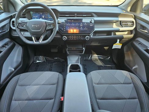 New 2027 Chevrolet Bolt LT w/ Comfort Package FWD image 17