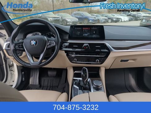 Used 2019 BMW 530i w/ Convenience Package image 16
