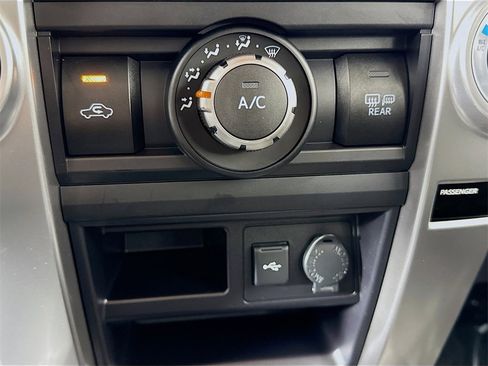 Used 2022 Toyota 4Runner SR5 Premium image 19