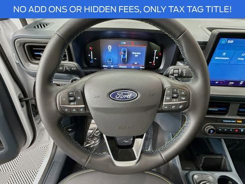 New 2025 Ford Maverick Lobo image 11