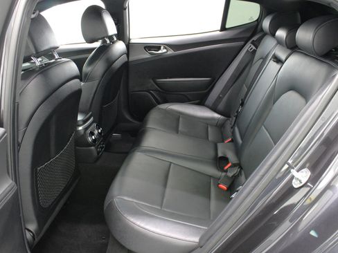 Used 2021 Kia Stinger GT image 35