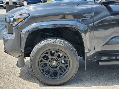 Used 2024 Toyota Tacoma SR AWD/4WD image 25