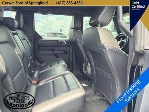 Used 2025 Ford Bronco Outer Banks w/ Sasquatch Package AWD/4WD image 16