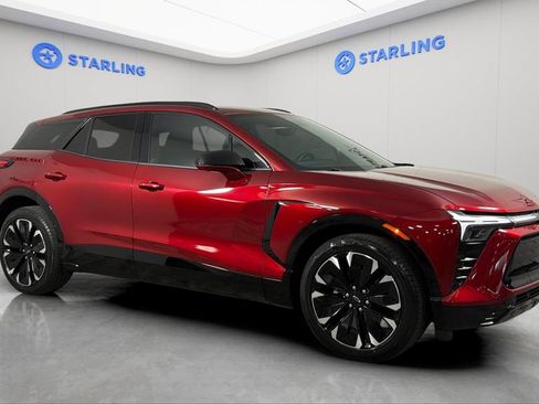Used 2024 Chevrolet Blazer EV RS RWD image 12