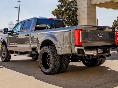 Used 2024 Ford F350 XLT image 7