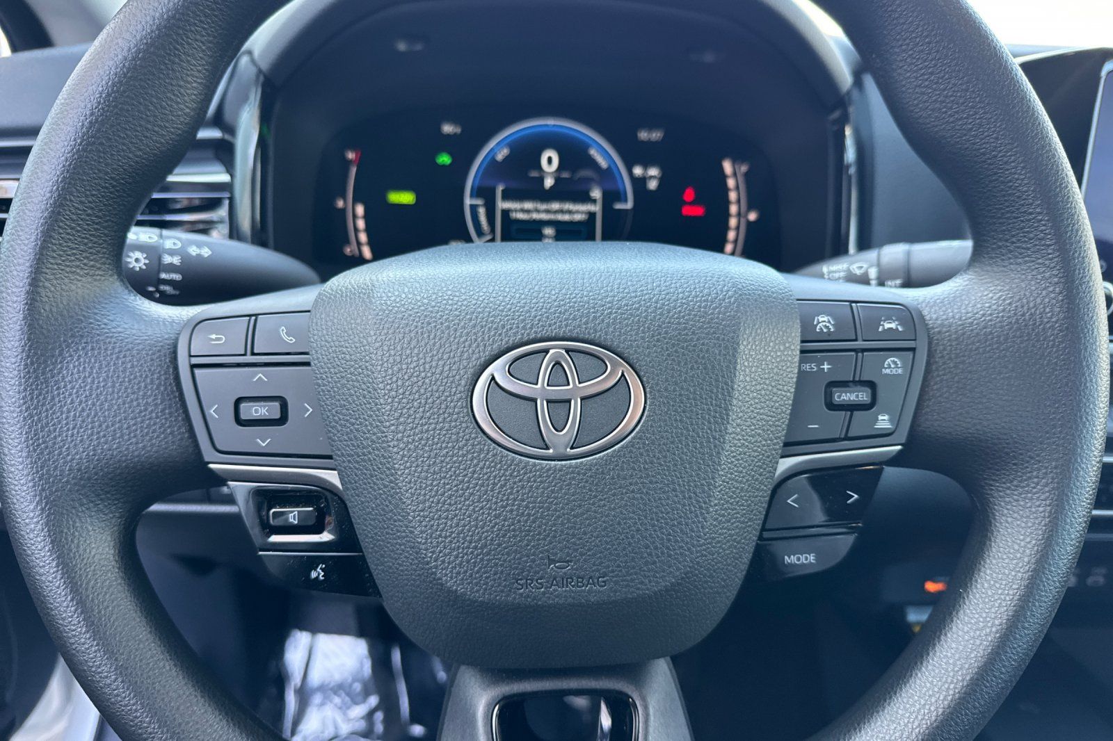 Used 2026 Toyota Camry LE FWD image 29
