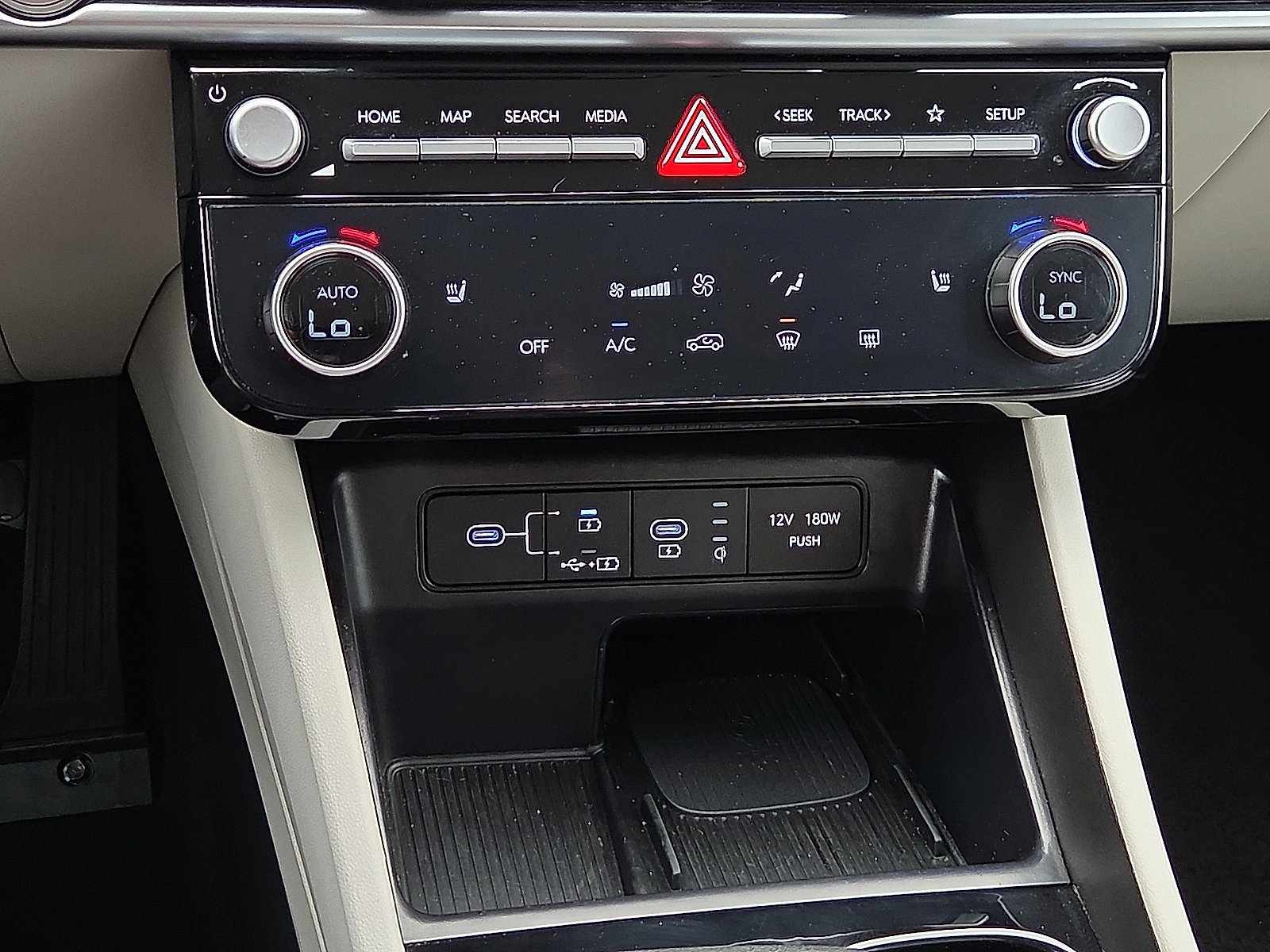 Used 2025 Hyundai Tucson SEL FWD image 19