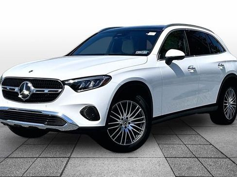 Certified 2026 Mercedes-Benz GLC 300 4MATIC image 4