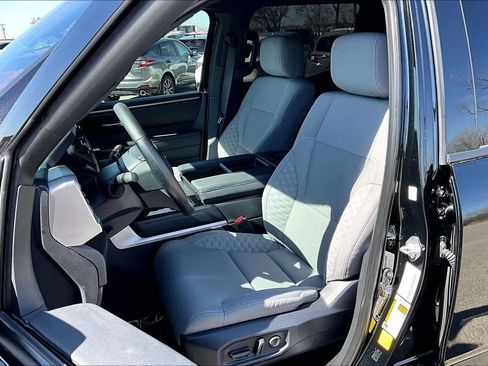 Used 2025 Toyota Tundra SR5 AWD/4WD image 34