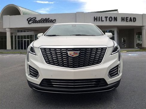 New 2026 Cadillac XT5 Luxury w/ LPO, Floor Liner Package image 9