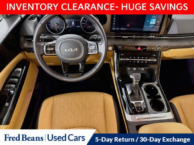 Used 2024 Kia Carnival EX FWD image 29