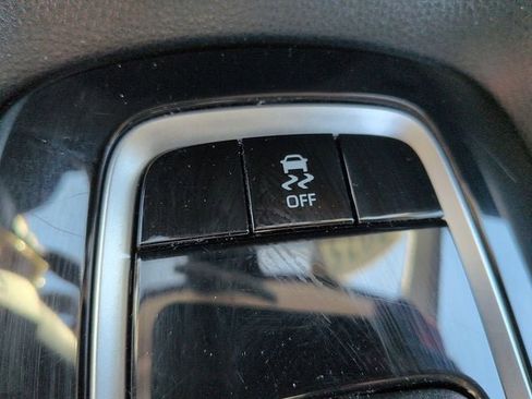 Certified 2025 Toyota Corolla LE FWD image 25